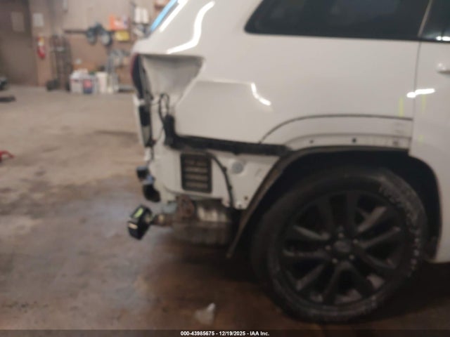 Продажа на аукционе авто 2018 Jeep Grand Cherokee High Altitude 4x4, vin: 1C4RJFCG8JC214654, номер лота: 43985675