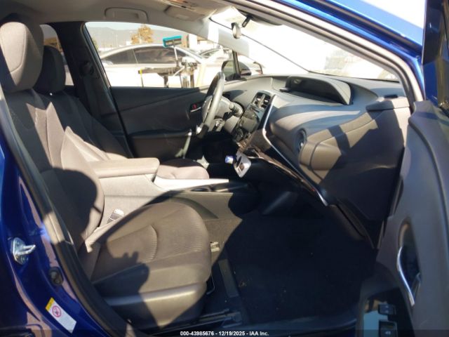 2017 TOYOTA PRIUS JTDKBRFU9H3049886 Photo 4