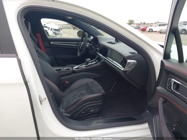 2023 PORSCHE PANAMERA WP0AG2A75PL135619 Photo 4