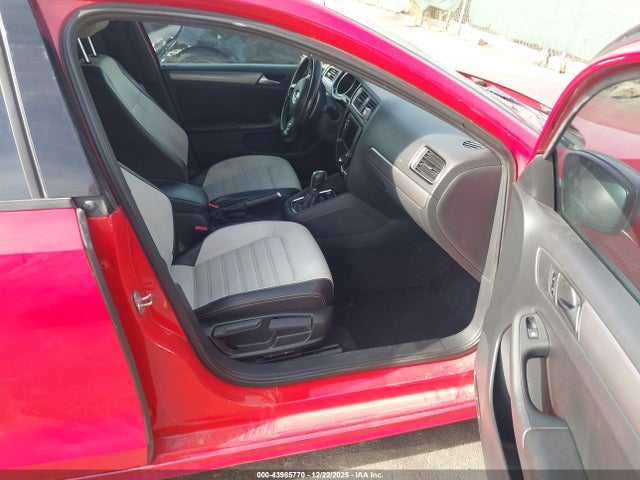 3VWD17AJ3GM231025 Volkswagen Jetta 1.8t Sport