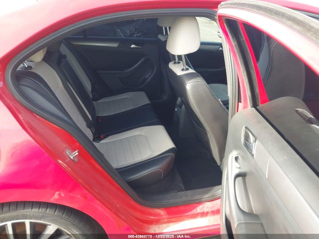 3VWD17AJ3GM231025 Volkswagen Jetta 1.8t Sport
