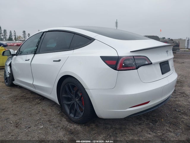 2021 TESLA MODEL 3 5YJ3E1EC8MF055455 Photo 2