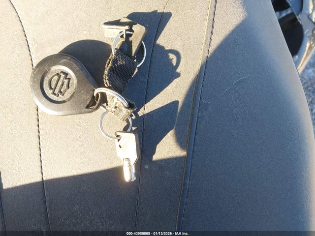 2009 HARLEY-DAVIDSON FLHX 1HD1KB41X9Y630165 Photo 10