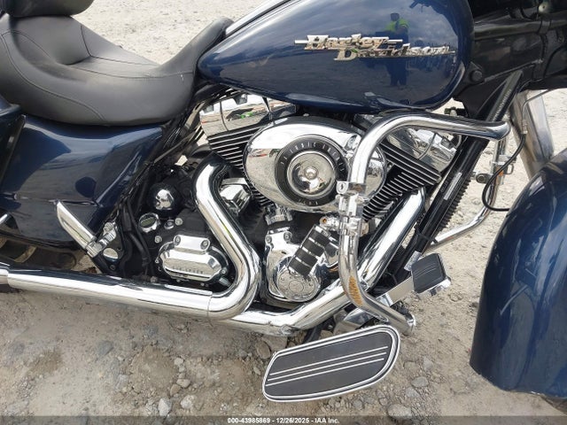 2009 HARLEY-DAVIDSON FLHX 1HD1KB41X9Y630165 Photo 7