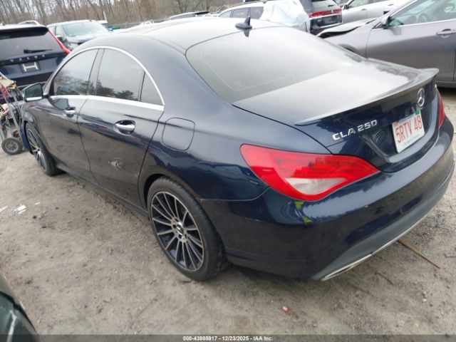 2018 MERCEDES-BENZ CLA 250 WDDSJ4GB0JN657010 Photo 2