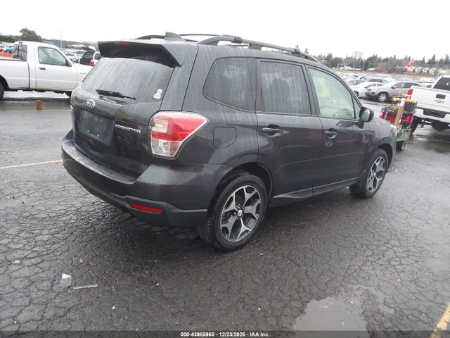 JF2SJAGC0HH585690 Subaru Forester 2.5i Premium