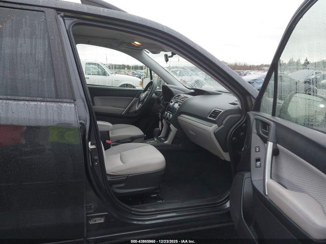 JF2SJAGC0HH585690 Subaru Forester 2.5i Premium