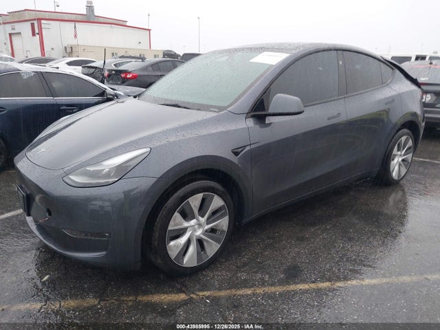 2023 TESLA MODEL Y 7SAYGDEE0PF802993 Photo 1