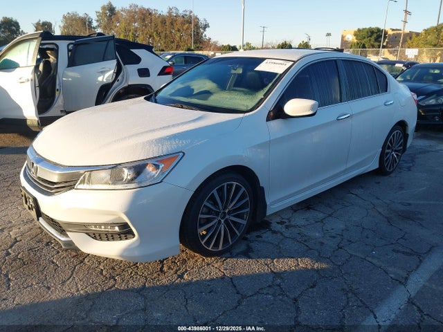 1HGCR2F52GA211076 Honda Accord Sport