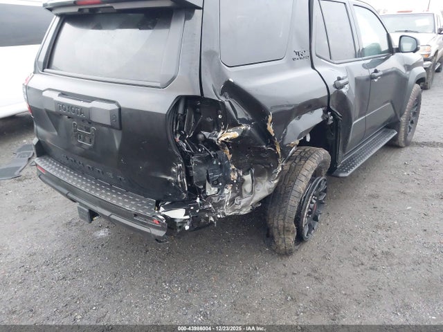 Toyota 4runner Trd Off Road Premium 2025 JTEVA5BR8S5044986 Image 6