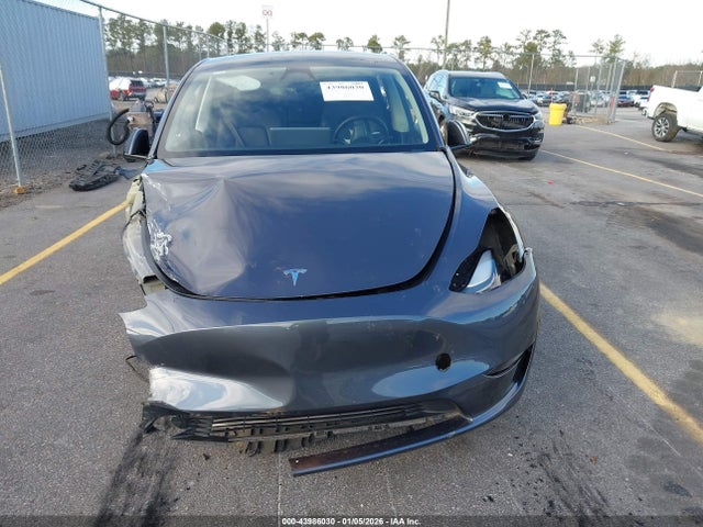 Продажа на аукционе авто 2023 Tesla Model Y, vin: 7SAYGDEE6PF892294, номер лота: 43986030