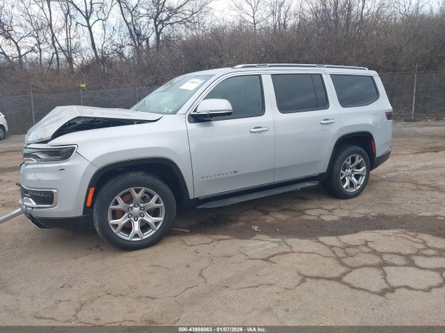 2022 JEEP WAGONEER 1C4SJVBT8NS144515 Photo 1