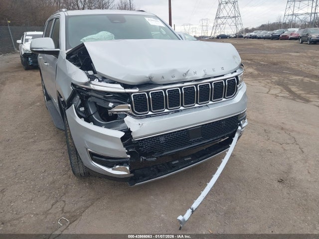 2022 JEEP WAGONEER 1C4SJVBT8NS144515 Photo 5