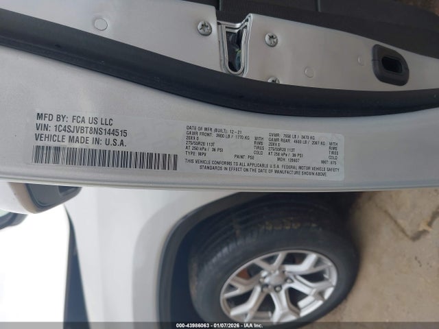 2022 JEEP WAGONEER 1C4SJVBT8NS144515 Photo 8