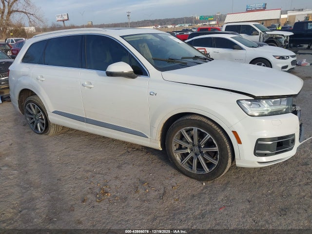 2019 AUDI Q7 WA1LHAF73KD040269 Photo 0