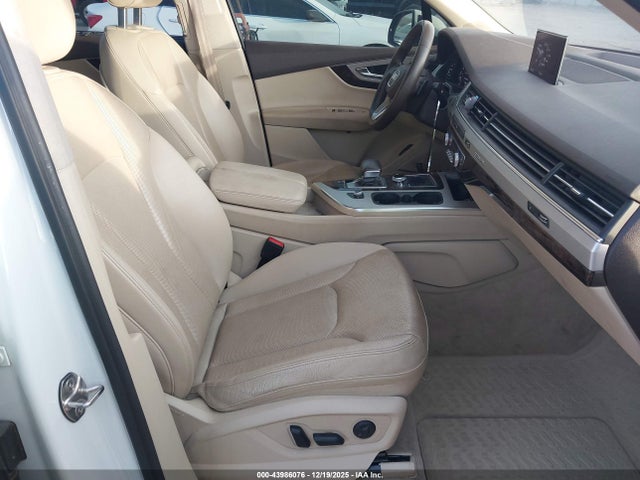 2019 AUDI Q7 WA1LHAF73KD040269 Photo 4