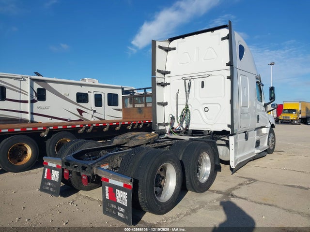 3AKJHHDR3PSNZ3671 Freightliner Detroit Diesel Dd15