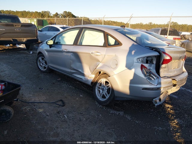 3FADP4BJ2KM115473 Ford FIESTA SE