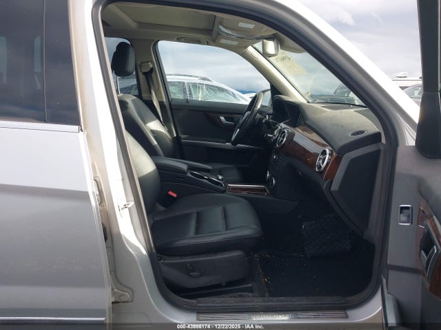 WDCGG8JB0FG369928 Mercedes-Benz Glk 350 4matic