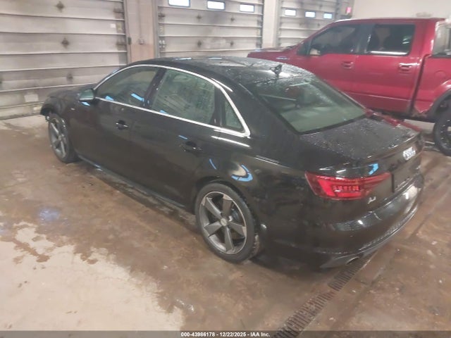 2018 AUDI A4 WAUENAF46JA118702 Photo 2