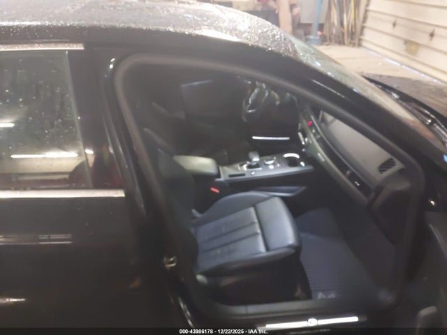 2018 AUDI A4 WAUENAF46JA118702 Photo 4
