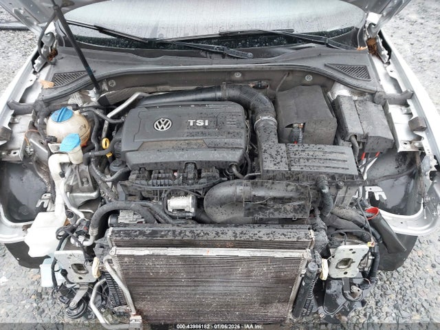 1VWAT7A32GC053222 Volkswagen Passat 1.8t R-line