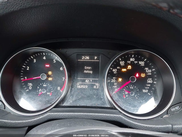 1VWAT7A32GC053222 Volkswagen Passat 1.8t R-line