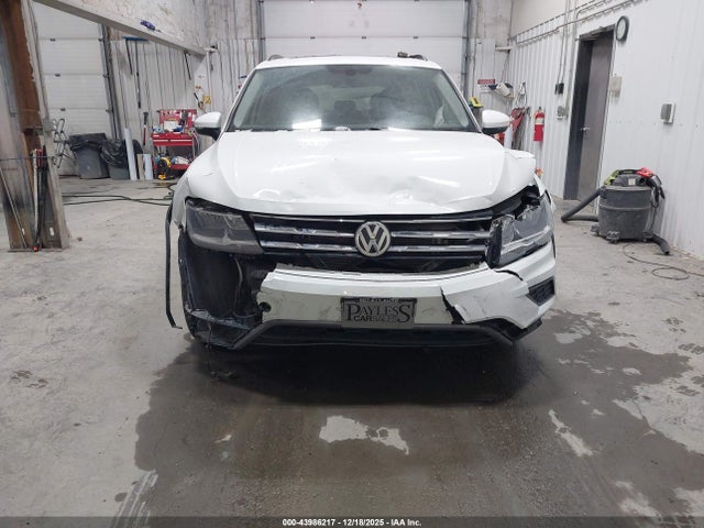 3VV2B7AX3LM055004 Volkswagen Tiguan 2.0t Se/2.0t Se R-line Black/2.0t Sel