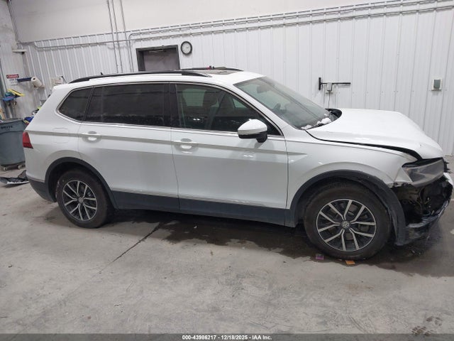 3VV2B7AX3LM055004 Volkswagen Tiguan 2.0t Se/2.0t Se R-line Black/2.0t Sel