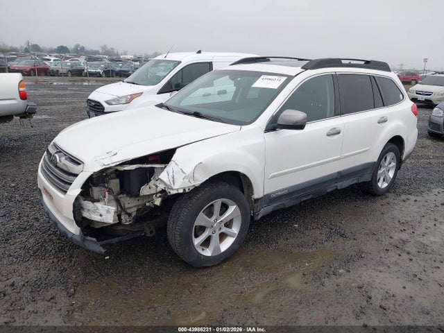 Subaru Outback 2.5i Limited 2014 4S4BRBPC8E3262165 Image 2