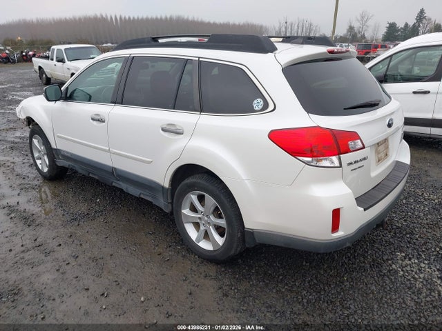 Subaru Outback 2.5i Limited 2014 4S4BRBPC8E3262165 Image 3
