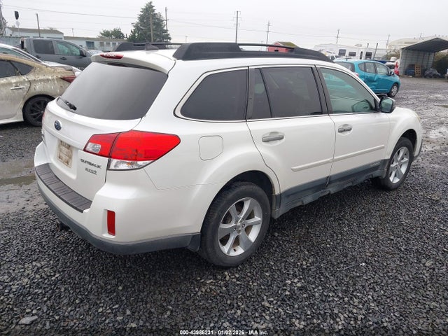 Subaru Outback 2.5i Limited 2014 4S4BRBPC8E3262165 Image 4