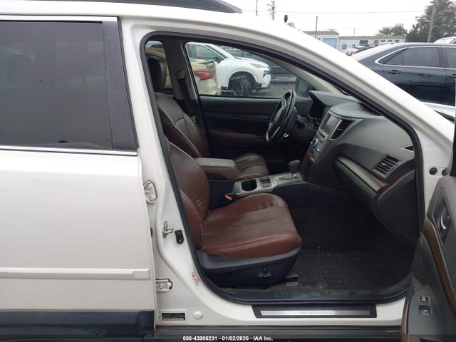 Subaru Outback 2.5i Limited 2014 4S4BRBPC8E3262165 Image 5