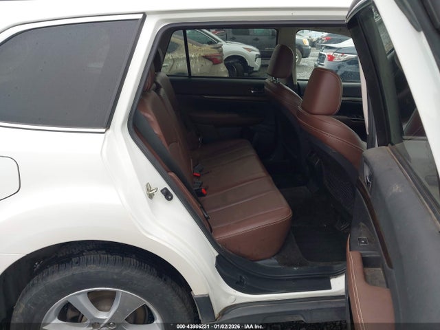 Subaru Outback 2.5i Limited 2014 4S4BRBPC8E3262165 Image 8