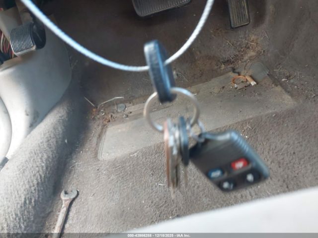 1999 FORD CROWN VICTORIA 2FAFP73W6XX126038 Photo 10