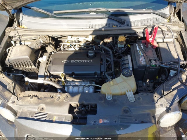 1G1JC5SH0F4182305 Chevrolet Sonic Lt Auto