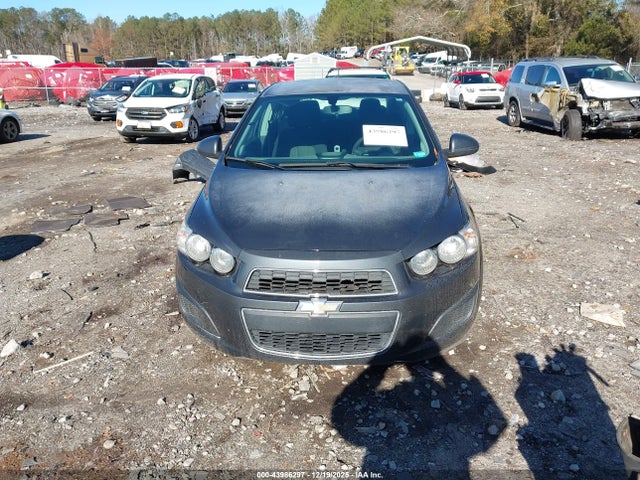 1G1JC5SH0F4182305 Chevrolet Sonic Lt Auto