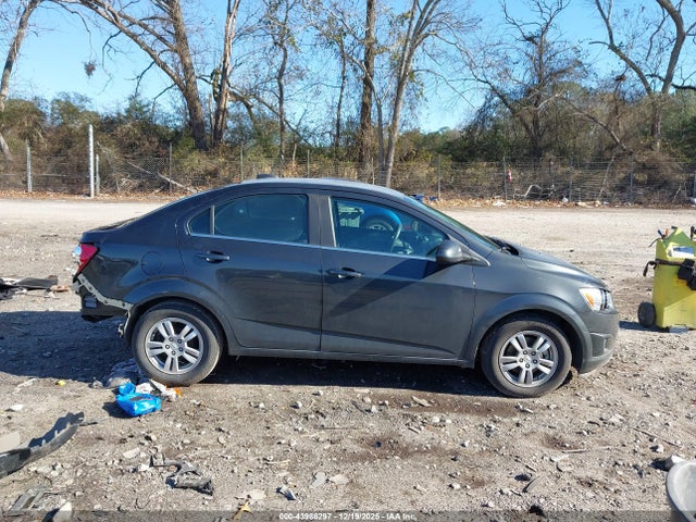 1G1JC5SH0F4182305 Chevrolet Sonic Lt Auto