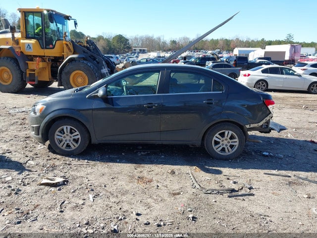1G1JC5SH0F4182305 Chevrolet Sonic Lt Auto