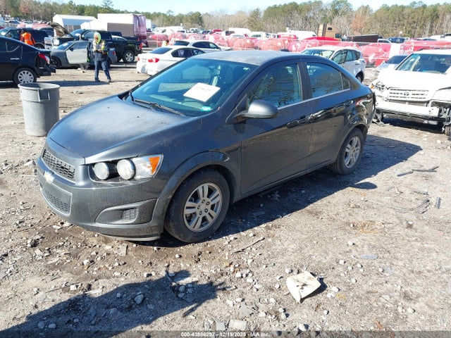 1G1JC5SH0F4182305 Chevrolet Sonic Lt Auto