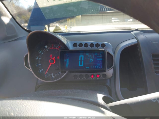 1G1JC5SH0F4182305 Chevrolet Sonic Lt Auto
