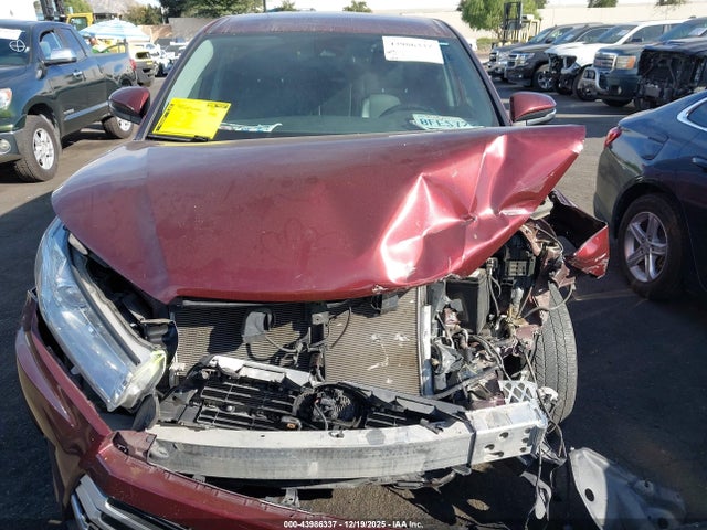 5TDZZRFH9JS274925 Toyota Highlander