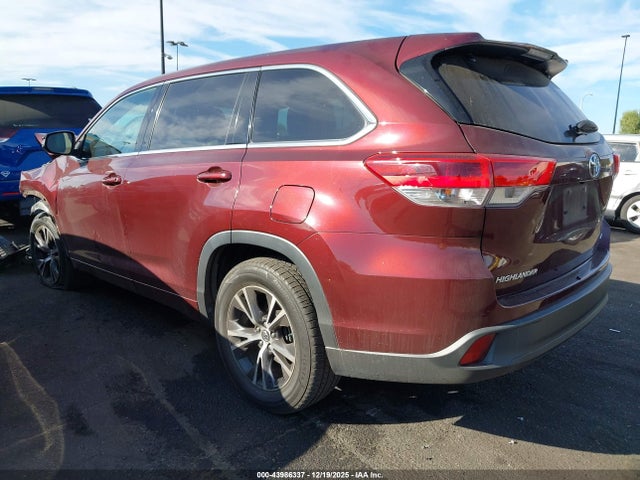 5TDZZRFH9JS274925 Toyota Highlander