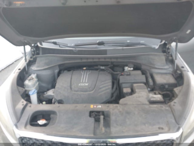 5XYPG4A50GG179348 KIA Sorento 3.3l Lx