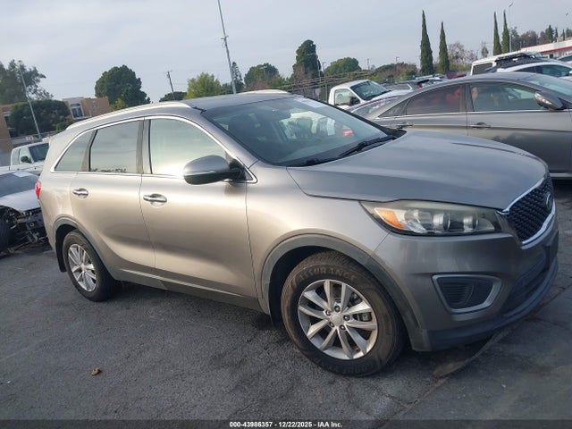 5XYPG4A50GG179348 KIA Sorento 3.3l Lx