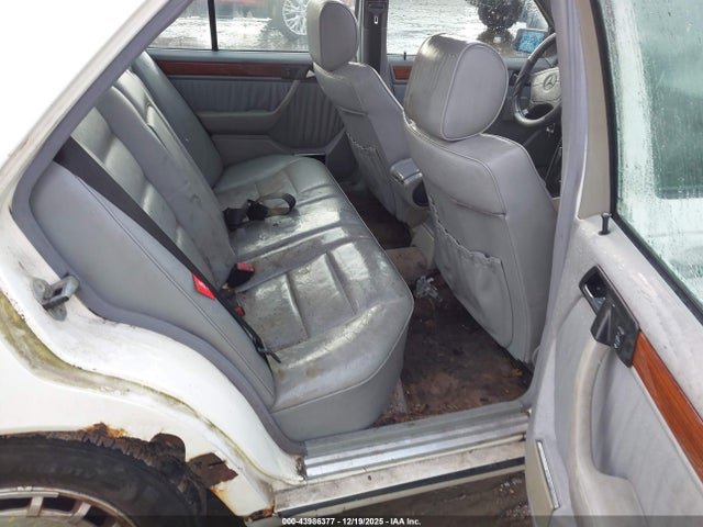 1994 MERCEDES-BENZ E WDBEA32E6RC146667 Photo 7