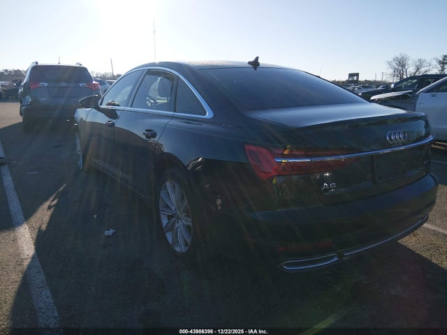 2019 AUDI A6 WAUD8AF21KN131983 Photo 2