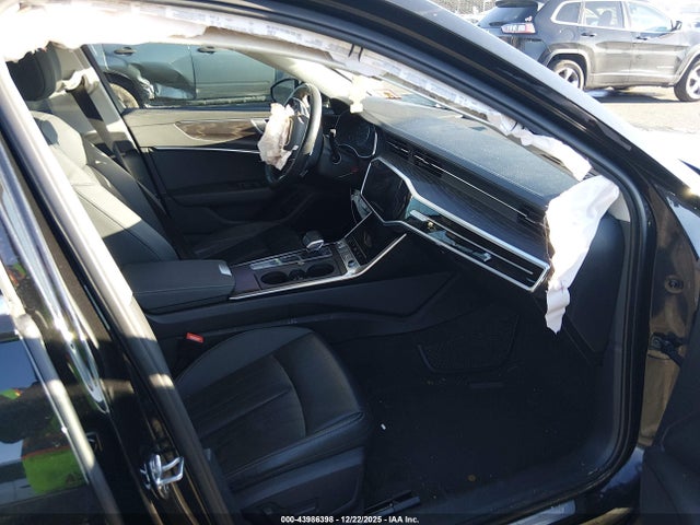 2019 AUDI A6 WAUD8AF21KN131983 Photo 4