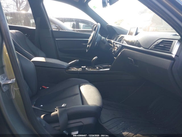 2016 BMW 328I WBA8E9G57GNT83181 Photo 4