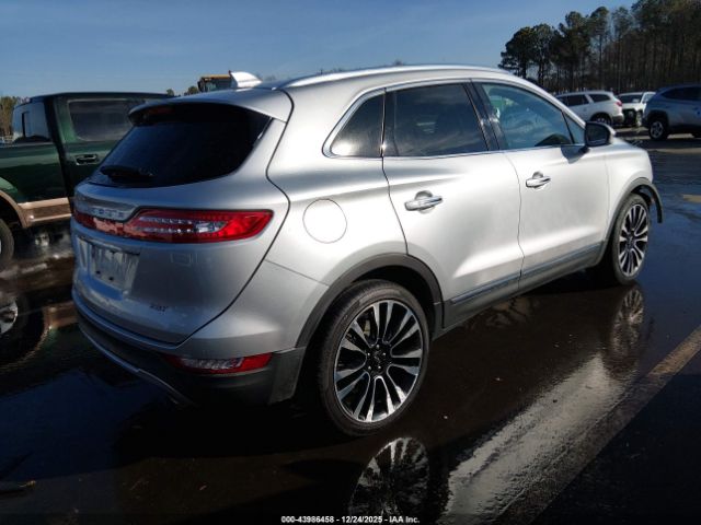 2019 LINCOLN MKC 5LMTJ3DH3KUL35480 Photo 3